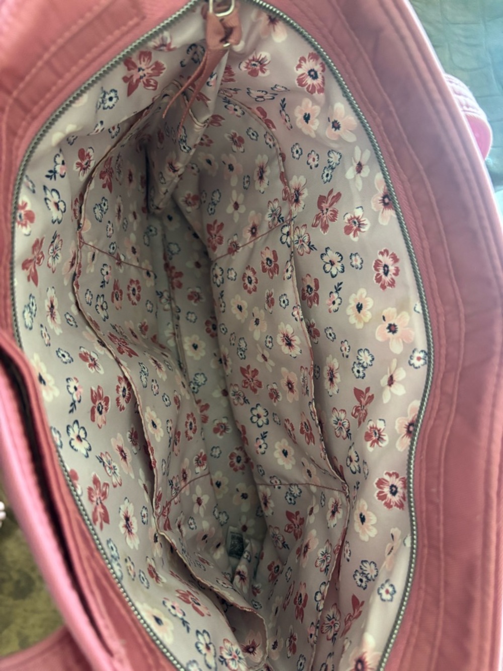 VERA BRADLEY STRAWBERRY ICE PINK Iconic Tote Performance Twill - Picture 4 of 9